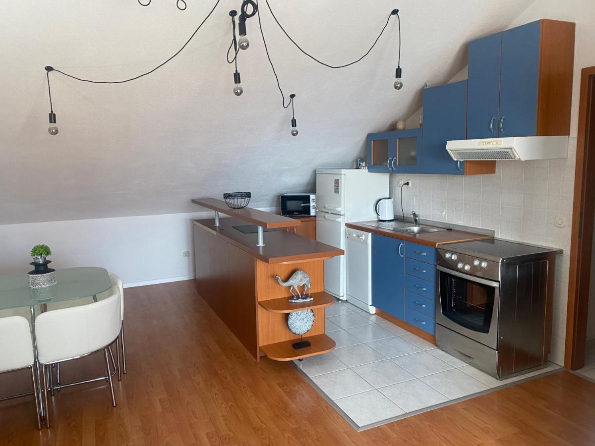 Top Floor Apartment With Sea View Kaštela 외부 사진